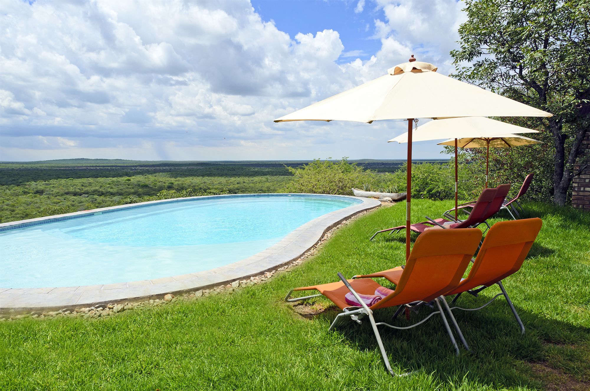 אוקאוקוג'ו Gondwana Etosha Safari Lodge מראה חיצוני תמונה