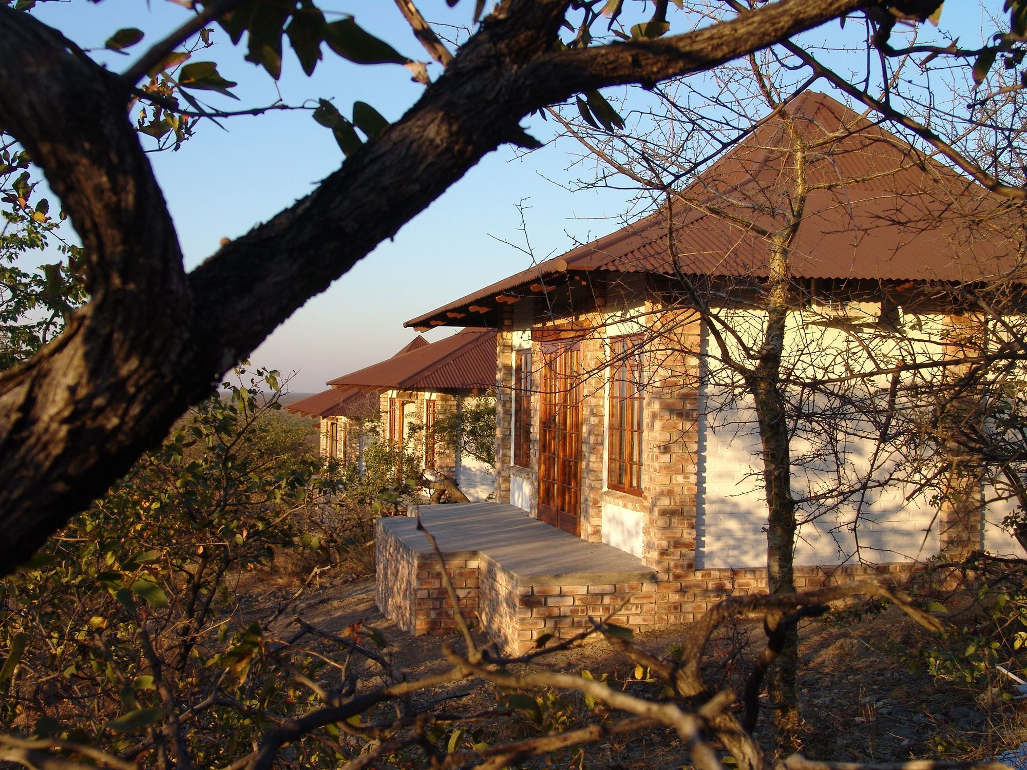 אוקאוקוג'ו Gondwana Etosha Safari Lodge מראה חיצוני תמונה